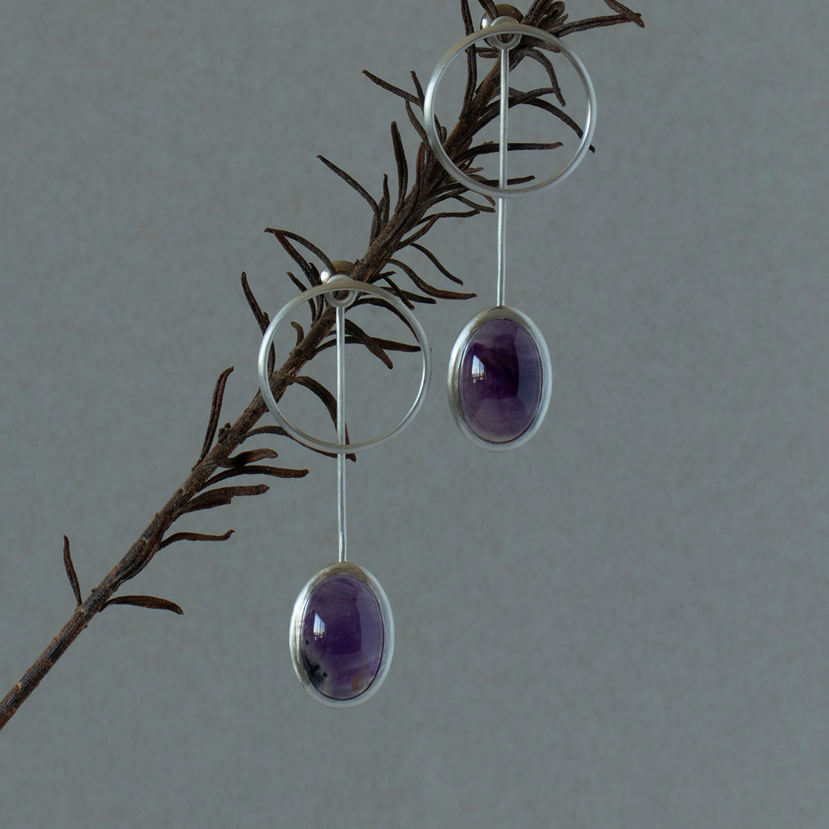 Amethyst Pierce /Silver matte _ Dome #01