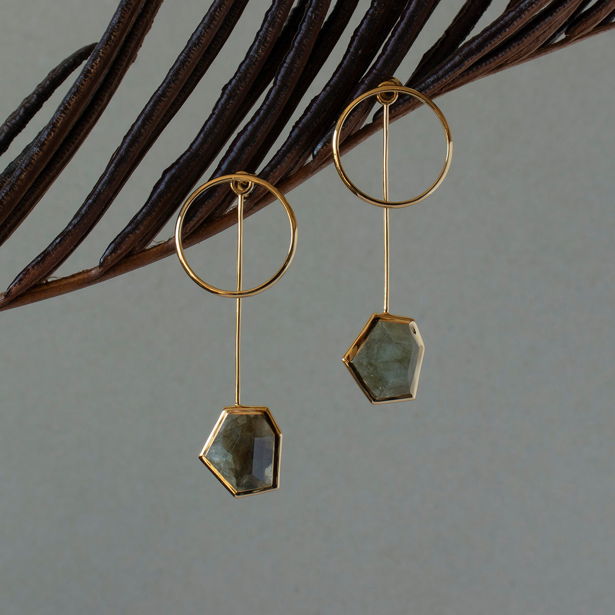 Labradorite Pierce _ Polygon #01