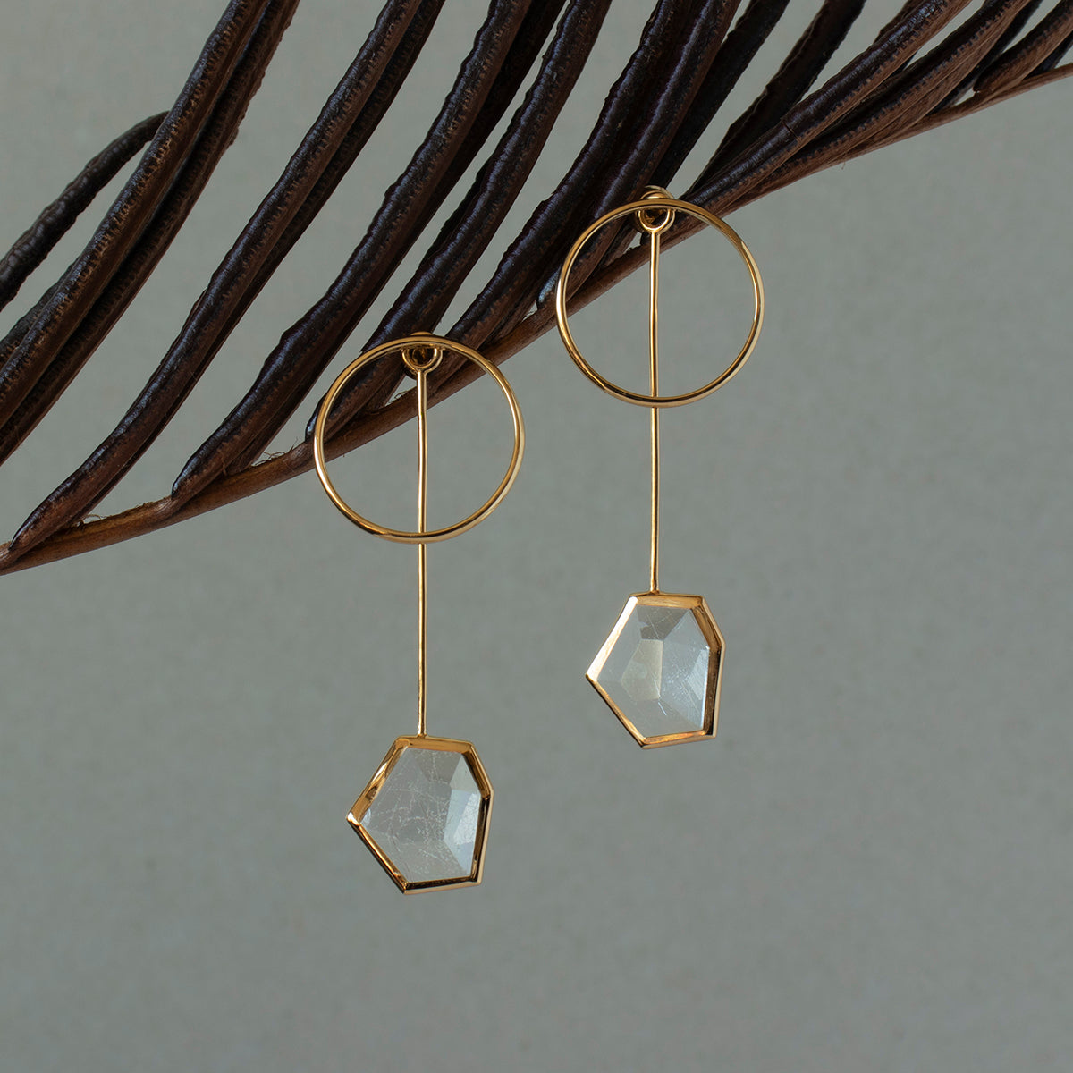 Rutile Quartz Pierce _ Polygon #01