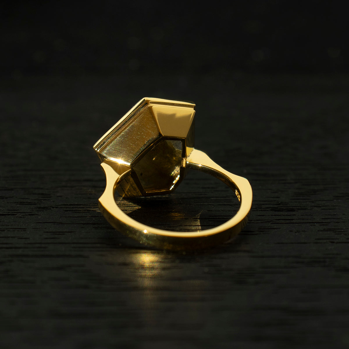 Labradorite Ring _ Polygon #02