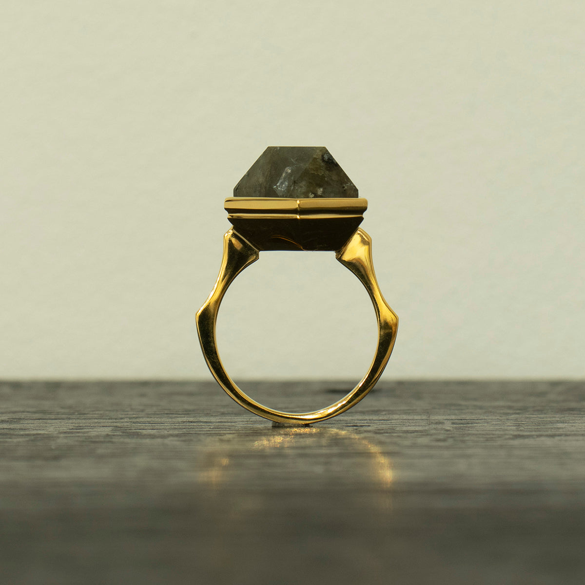 Labradorite Ring _ Polygon #04