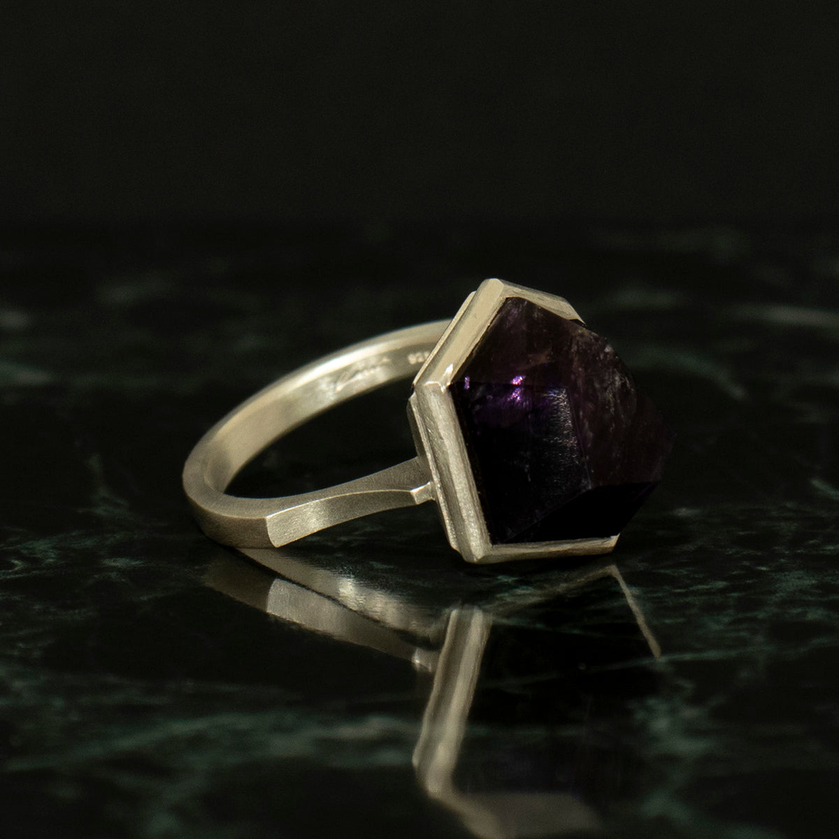 Amethyst Ring / Silver matte _ Polygon #02