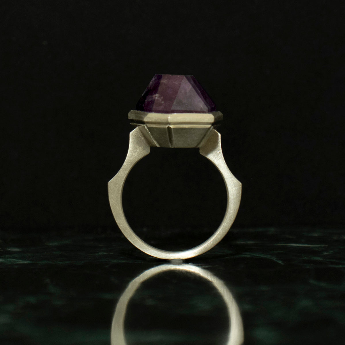 Amethyst Ring / Silver matte _ Polygon #01