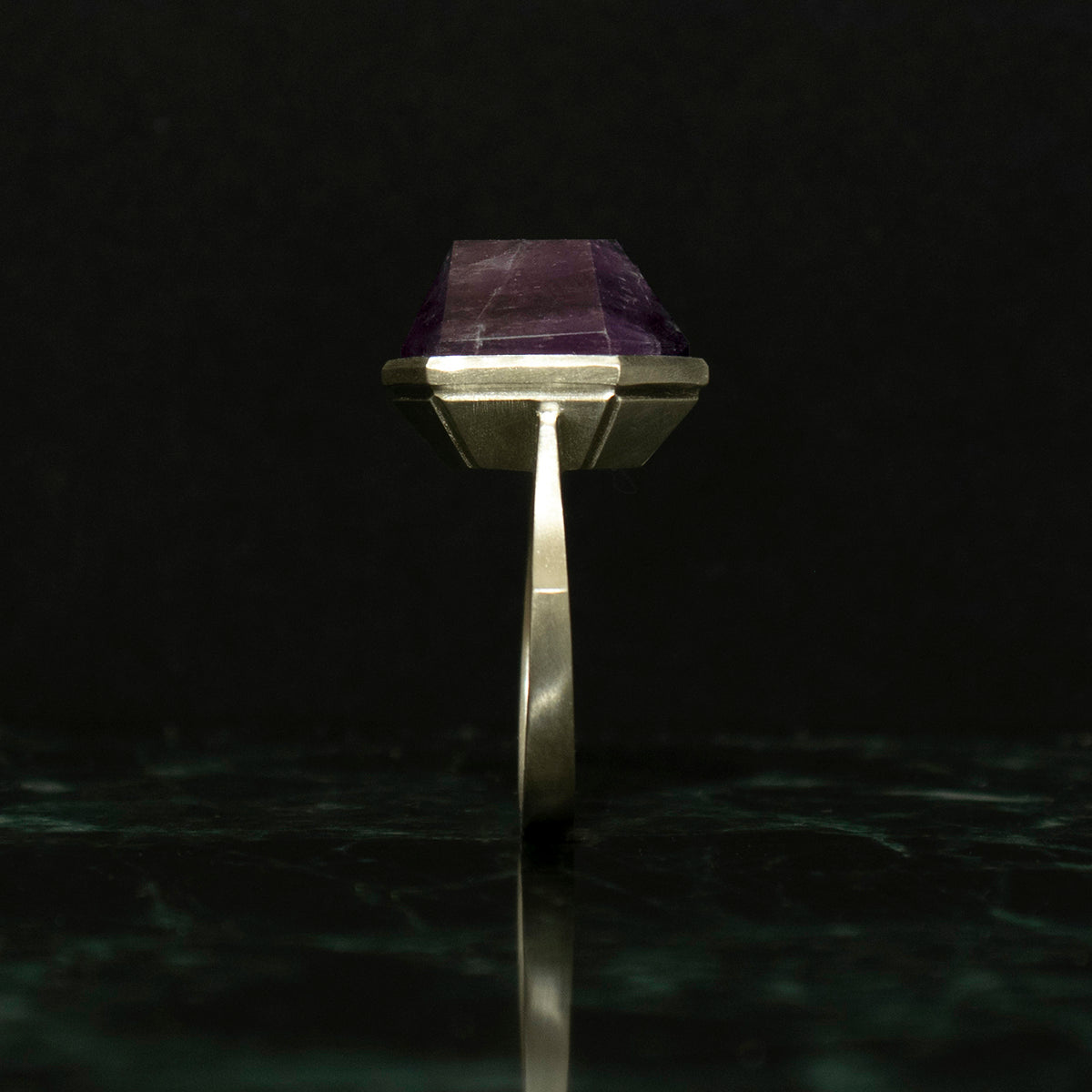 Amethyst Ring / Silver matte _ Polygon #01