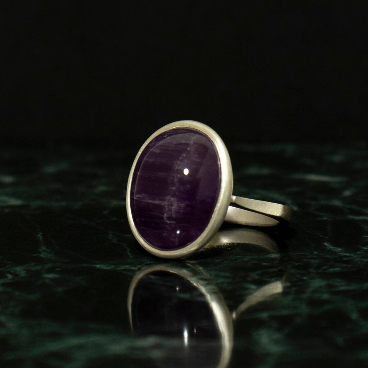 Amethyst Ring / Silver matte _ Dome #02