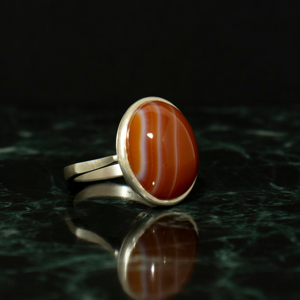 Striped agate Ring / Silver matte _ Dome #01