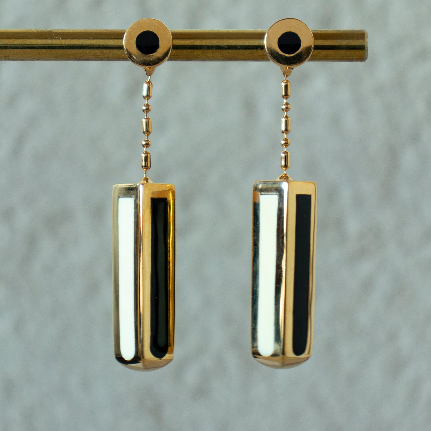 CHANNEL Pierce _ mono